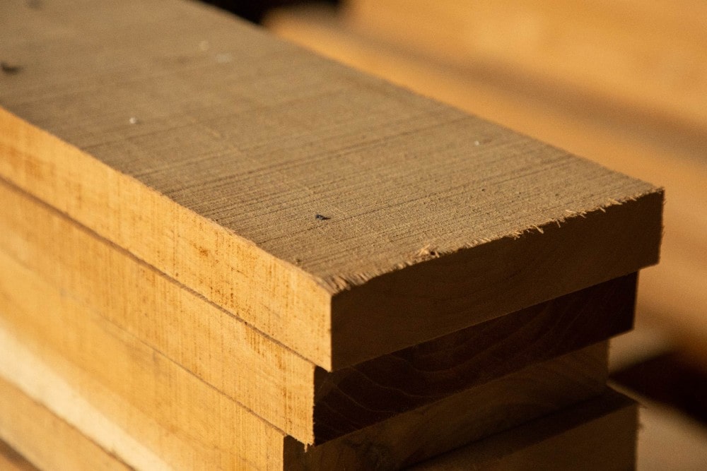 สีไม้สักส่งผลต่อความน่าอยู่ พิสูจน์ด้วยวิทยาศาสตร์