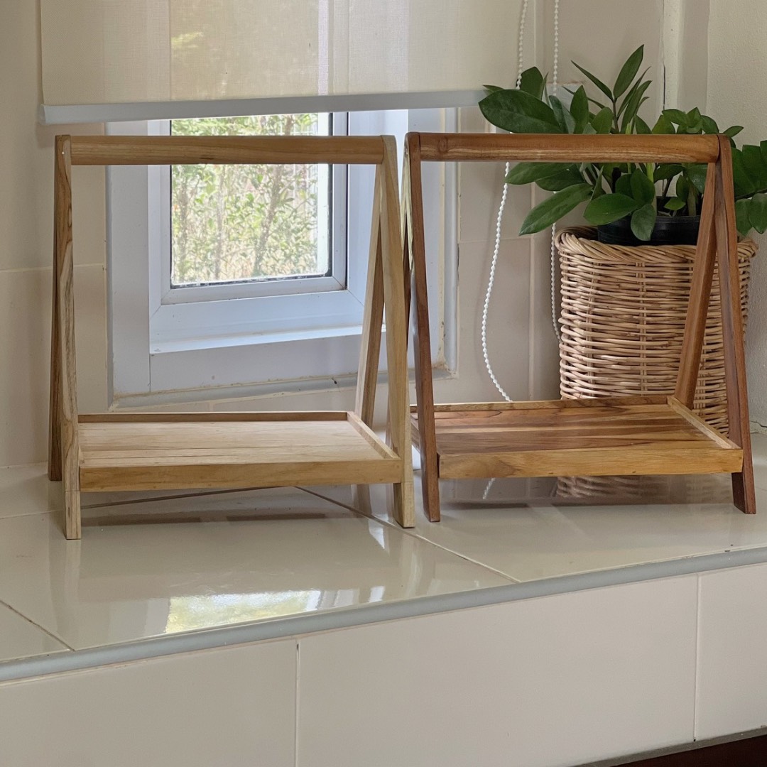 ชั้นวางเครื่องปรุงทรงสามเหลี่ยม