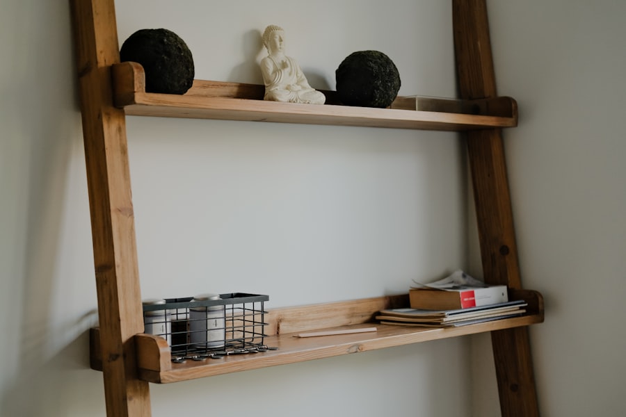 Photo wooden shelf