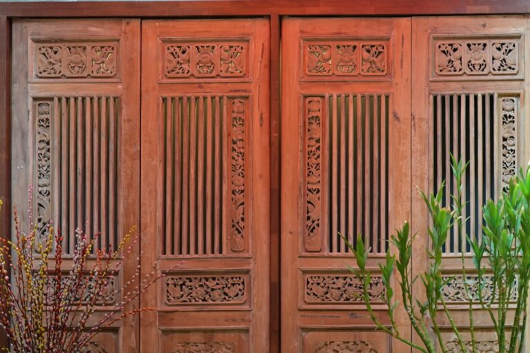 Photo Japanese teak wood home decor