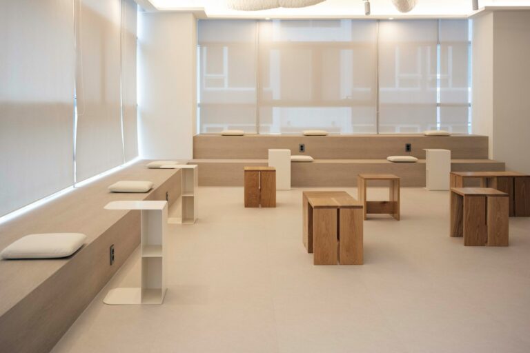 Photo minimalist wooden furniture